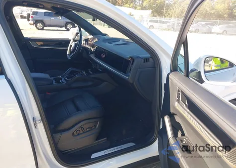 2024 Porsche Cayenne z USA, uszkodzony, nr VIN WP1AA2AY4RDA14053